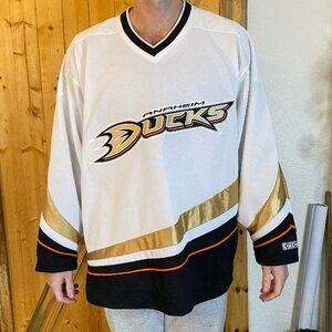 CCM Anaheim Ducks NHL hockey jersey XL